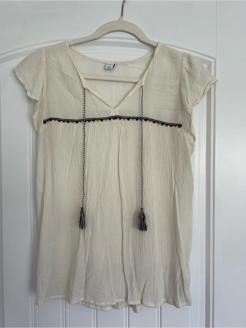 Old Navy Cream V-Neck Tassel Peasant Top